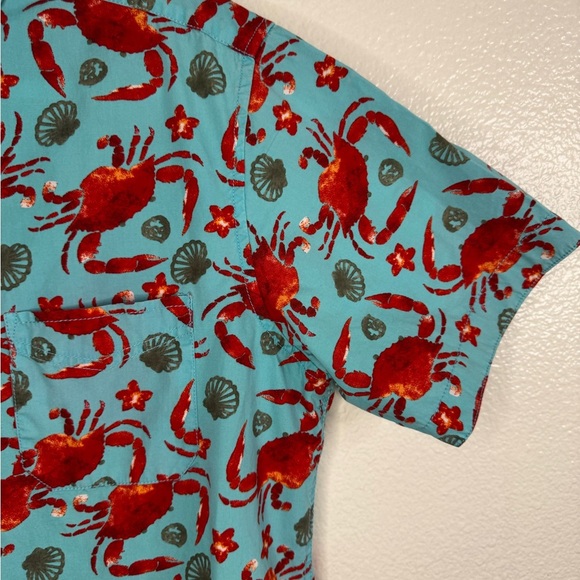 Ditch Plains Blue and Red Crab Print Button Down Shirt Size Large. - Picture 3 of 10